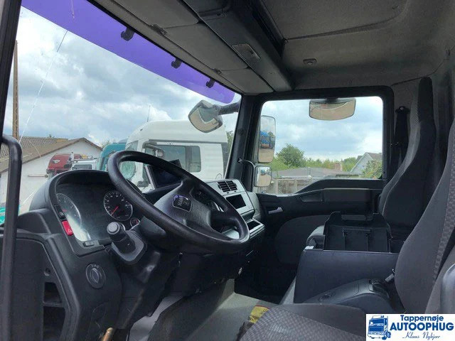 MAN TGL 12.210 - Camión caja cerrada: foto 5 MAN TGL 12.210 - Camión caja cerrada: foto 5