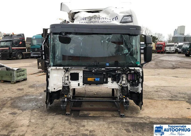 SCANIA CR20H N.G.S FØRERHUS / CAB - Cabina e interior para Camión: foto 4 SCANIA CR20H N.G.S FØRERHUS / CAB - Cabina e interior para Camión: foto 4