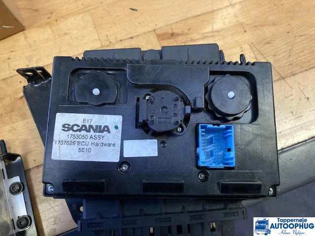 Scania ECU GMS P/N: 2148226 / 2559113 - Unidad de control para Camión: foto 2 Scania ECU GMS P/N: 2148226 / 2559113 - Unidad de control para Camión: foto 2