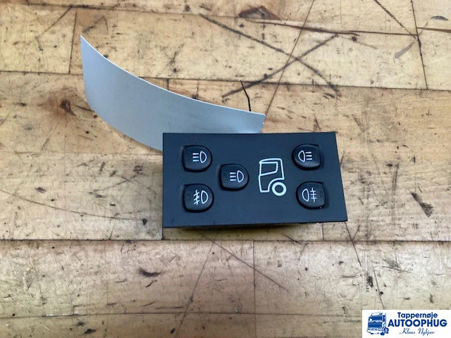 Scania Lightning control panel Scania 2091754 - Sistema eléctrico para Camión: foto 1 Scania Lightning control panel Scania 2091754 - Sistema eléctrico para Camión: foto 1