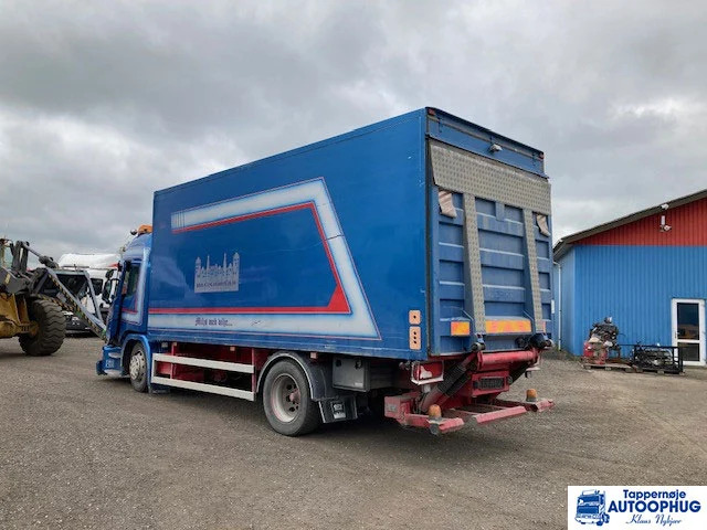 Scania P320 4X2 - Camión caja cerrada: foto 4 Scania P320 4X2 - Camión caja cerrada: foto 4