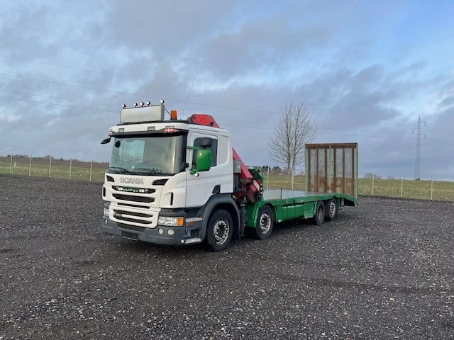 Scania P450 8X2*6 Knæklad + Kran HMF1820 – Machinetransporter - Camión portavehículos, Camión grúa: foto 1 Scania P450 8X2*6 Knæklad + Kran HMF1820 – Machinetransporter - Camión portavehículos, Camión grúa: foto 1
