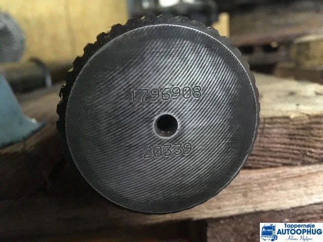 Scania R885 stikaksel P/N: 1796906 / 1796908 - Diferencial para Camión: foto 2 Scania R885 stikaksel P/N: 1796906 / 1796908 - Diferencial para Camión: foto 2