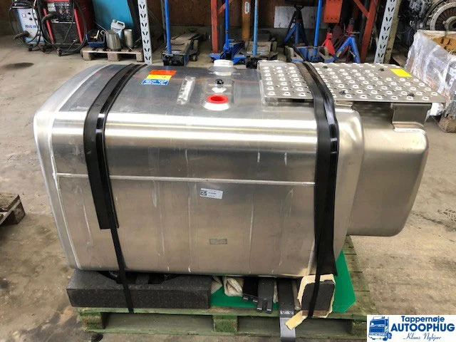 Scania Tank 540 P/N: 2132703 - Depósito de combustible para Camión: foto 3 Scania Tank 540 P/N: 2132703 - Depósito de combustible para Camión: foto 3