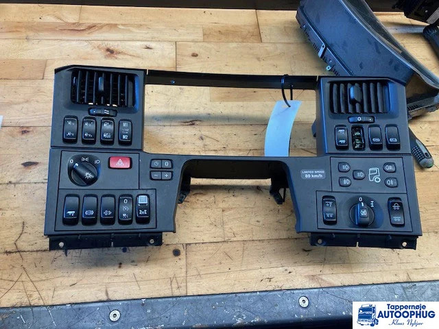 Scania complet instrument – Scania 1911458 - Sistema eléctrico para Camión: foto 1 Scania complet instrument – Scania 1911458 - Sistema eléctrico para Camión: foto 1