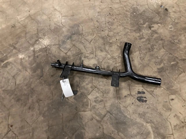 Scania cooling pipe – Scania 2896333 - Motor y piezas para Camión: foto 1 Scania cooling pipe – Scania 2896333 - Motor y piezas para Camión: foto 1