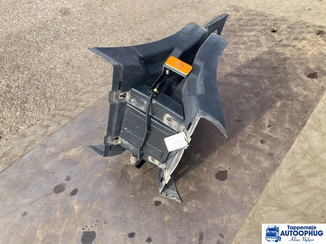Volvo FH / FM Bagskærme - Carrocería y exterior para Camión: foto 5 Volvo FH / FM Bagskærme - Carrocería y exterior para Camión: foto 5