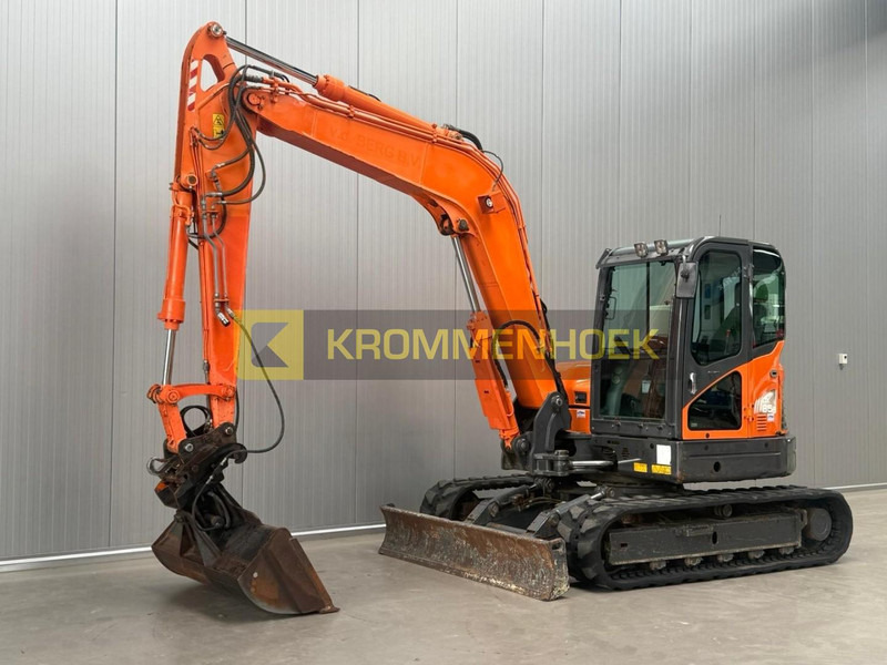 Doosan DX 85R-3 - Miniexcavadora: foto 2 Doosan DX 85R-3 - Miniexcavadora: foto 2