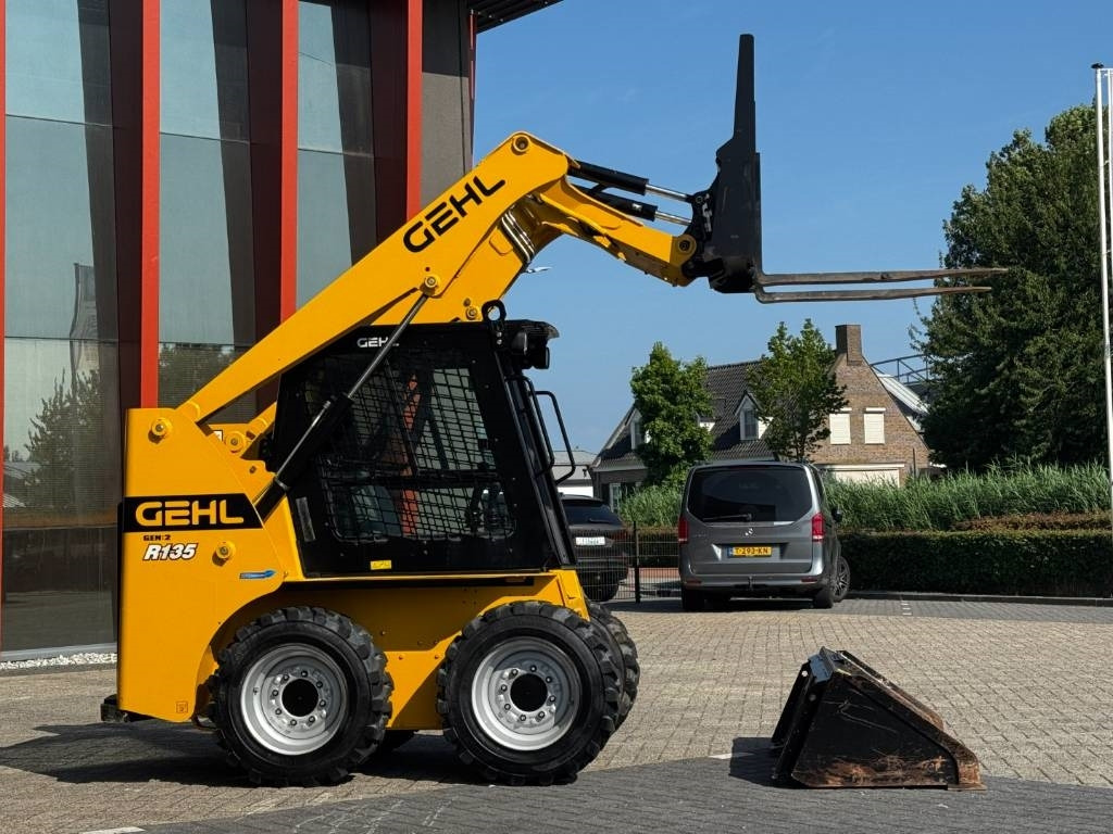 Gehl R135 / Mantitou 1350R, 2022, 115 hours! - Excavadora de cadenas: foto 5 Gehl R135 / Mantitou 1350R, 2022, 115 hours! - Excavadora de cadenas: foto 5