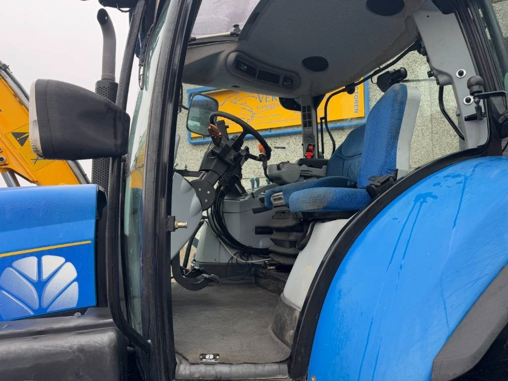 Tractor New Holland T6080 Power Command met Herder MBK513LSH!: foto 21
