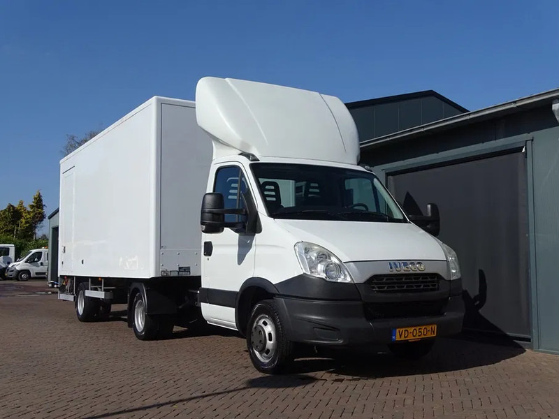 Iveco Daily 35C17 BE PODIUM OPLEGGER 3800 KG LBW 1.5 ton gereserveerd - Cabeza tractora: foto 1 Iveco Daily 35C17 BE PODIUM OPLEGGER 3800 KG LBW 1.5 ton gereserveerd - Cabeza tractora: foto 1