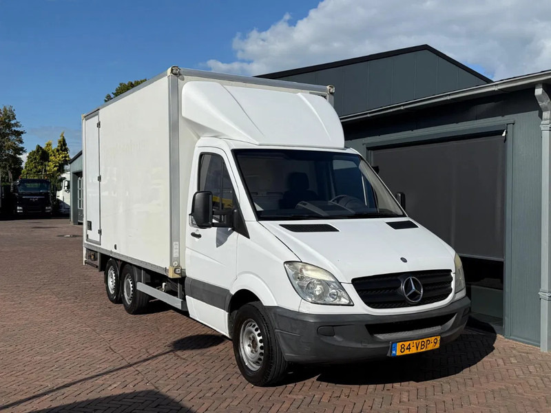 Mercedes-Benz Sprinter 311 CLixtar LBW 2.5 ton load be licence - Cabeza tractora: foto 1 Mercedes-Benz Sprinter 311 CLixtar LBW 2.5 ton load be licence - Cabeza tractora: foto 1