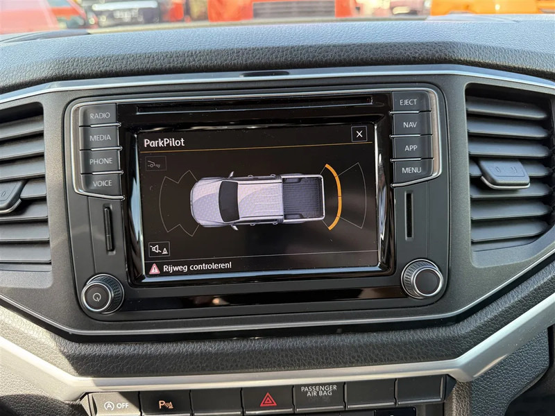 Cabeza tractora Volkswagen Amarok 3.0 V6 TDI Be Trekker Dub Cab Geen Bijtelling Navi Apple Carplay Cam DSG Vol!: foto 15 Cabeza tractora Volkswagen Amarok 3.0 V6 TDI Be Trekker Dub Cab Geen Bijtelling Navi Apple Carplay Cam DSG Vol!: foto 15