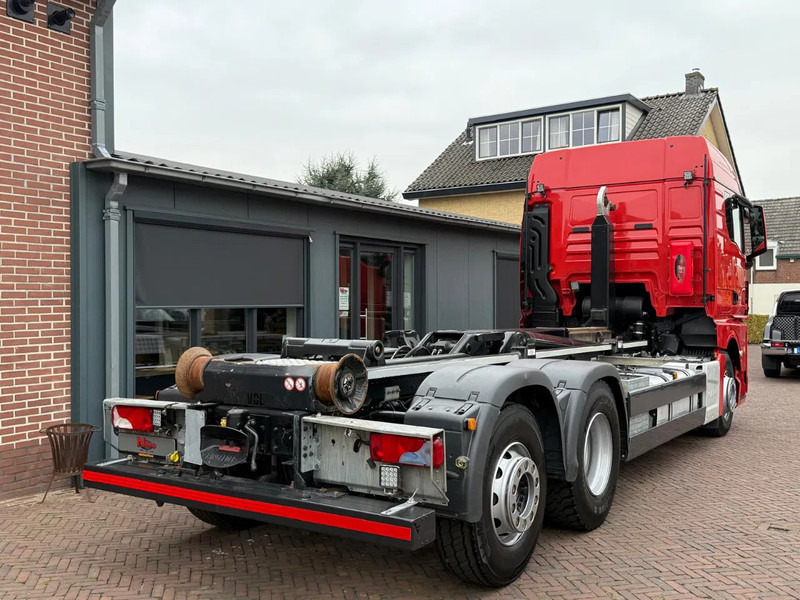 MAN TGX 26.470 Haakarm VDL 21.T XLX Bed Fridge Smart Select Only 133.000KM! - Camión portacontenedore/ Intercambiable: foto 2 MAN TGX 26.470 Haakarm VDL 21.T XLX Bed Fridge Smart Select Only 133.000KM! - Camión portacontenedore/ Intercambiable: foto 2