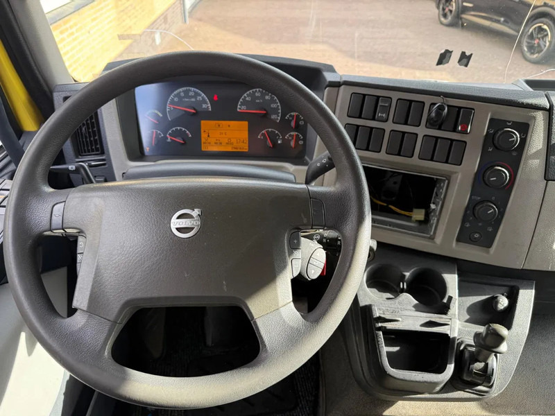 Volvo FL 12.240 Airco 2x bed Douche Heater Verkocht! - Camión caja cerrada: foto 5 Volvo FL 12.240 Airco 2x bed Douche Heater Verkocht! - Camión caja cerrada: foto 5