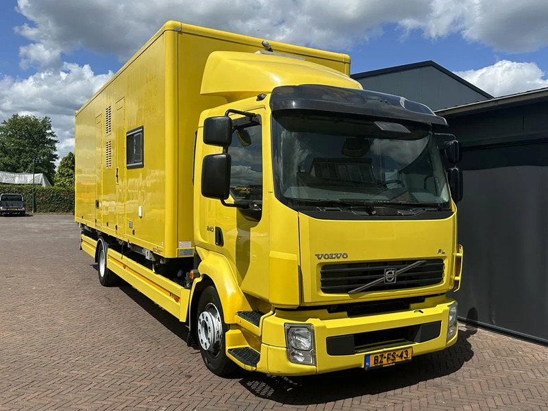 Volvo FL 12.240 BDF ST.AIRCO+ KACHEL, DOUCHE, 2X BED, WASBAK - Camión caja cerrada: foto 1 Volvo FL 12.240 BDF ST.AIRCO+ KACHEL, DOUCHE, 2X BED, WASBAK - Camión caja cerrada: foto 1