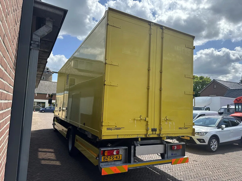 Volvo FL 12.240 BDF ST.AIRCO+ KACHEL, DOUCHE, 2X BED, WASBAK - Camión caja cerrada: foto 3 Volvo FL 12.240 BDF ST.AIRCO+ KACHEL, DOUCHE, 2X BED, WASBAK - Camión caja cerrada: foto 3