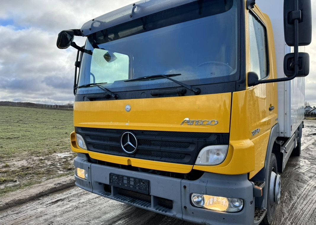 MERCEDES-BENZ ATEGO 1324 Sprowadzony - Camión isotérmico: foto 2 MERCEDES-BENZ ATEGO 1324 Sprowadzony - Camión isotérmico: foto 2