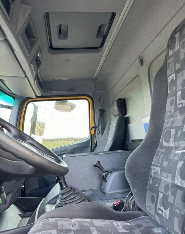 Camión isotérmico MERCEDES-BENZ ATEGO 1324 Sprowadzony: foto 17 Camión isotérmico MERCEDES-BENZ ATEGO 1324 Sprowadzony: foto 17