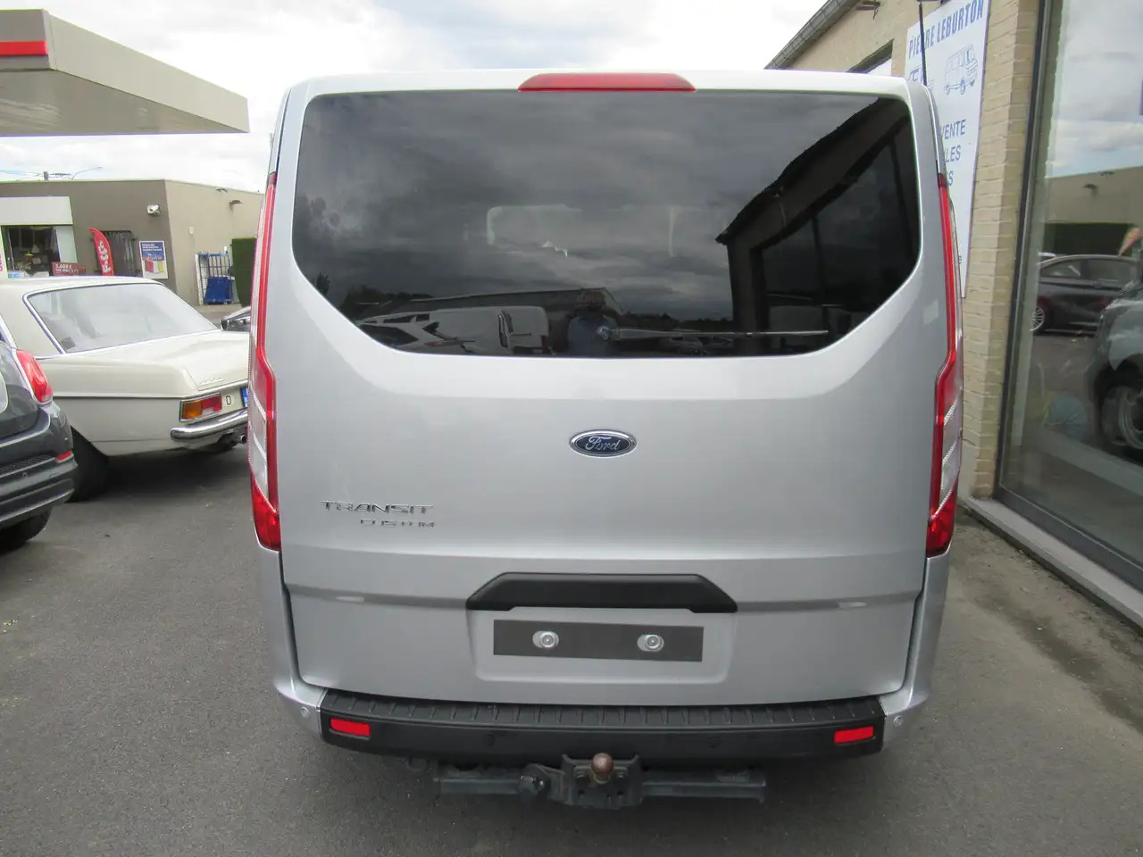 Ford Transit Custom 2.0 TDCi L2H1 Ambiente 23900€+TVA/BTW - Furgoneta de pasajeros: foto 4 Ford Transit Custom 2.0 TDCi L2H1 Ambiente 23900€+TVA/BTW - Furgoneta de pasajeros: foto 4