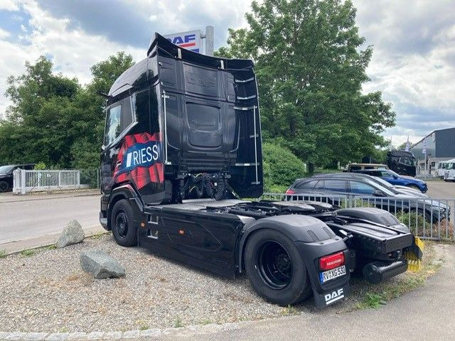 DAF XG 530 FT Vollluft Leder Kamera SpurH - Cabeza tractora: foto 5 DAF XG 530 FT Vollluft Leder Kamera SpurH - Cabeza tractora: foto 5