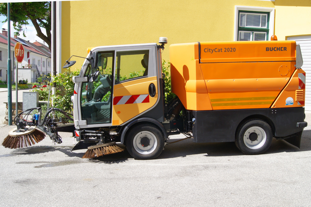 BUCHER BUCHER CityCat 2020 XL/Euro 6/L + R Kehrmaschine/Frontbesen - Barredora vial: foto 3 BUCHER BUCHER CityCat 2020 XL/Euro 6/L + R Kehrmaschine/Frontbesen - Barredora vial: foto 3