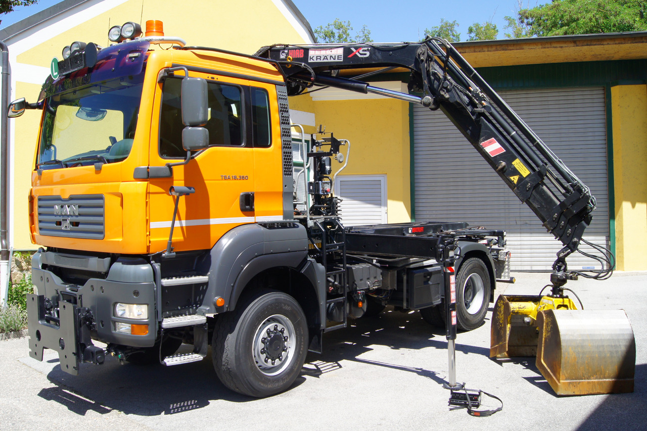 MAN TGA 18.360 BL 4x4/Euro4/TÜV/HIAB 111 korbfähig/MULTILIFT/Winterdienst - Camión volquete, Camión grúa: foto 2 MAN TGA 18.360 BL 4x4/Euro4/TÜV/HIAB 111 korbfähig/MULTILIFT/Winterdienst - Camión volquete, Camión grúa: foto 2