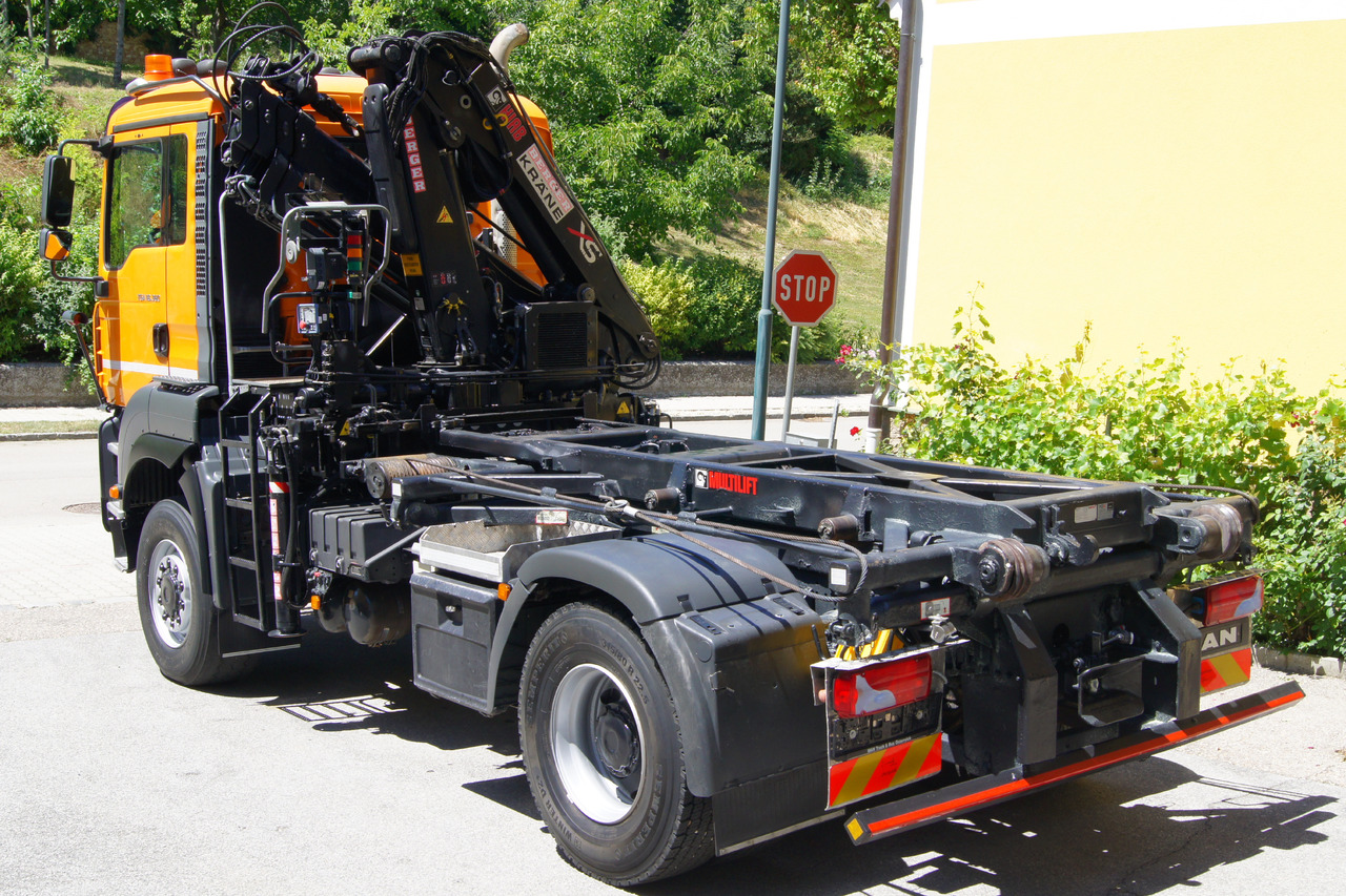 MAN TGA 18.360 BL 4x4/Euro4/TÜV/HIAB 111 korbfähig/MULTILIFT/Winterdienst - Camión volquete, Camión grúa: foto 4 MAN TGA 18.360 BL 4x4/Euro4/TÜV/HIAB 111 korbfähig/MULTILIFT/Winterdienst - Camión volquete, Camión grúa: foto 4