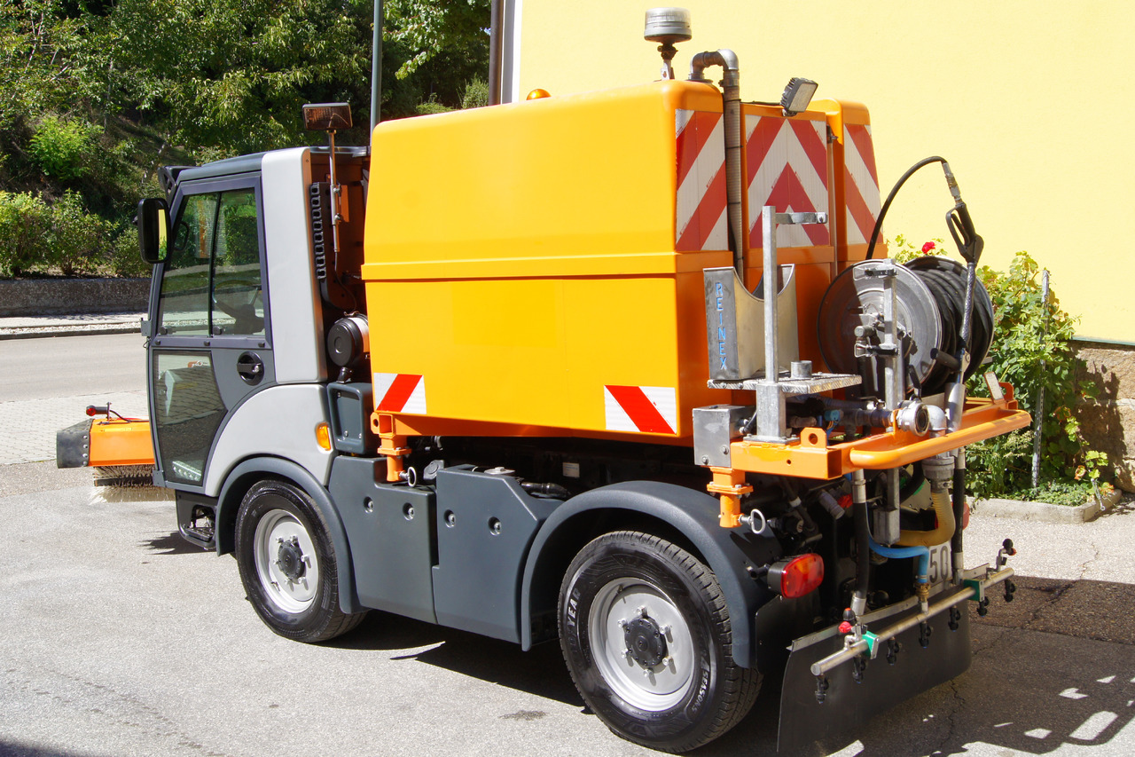 MULTICAR TREMO X56 Carrier CS/4x4/Euro 5/Besen/Wasserfass - Furgoneta basculante: foto 3 MULTICAR TREMO X56 Carrier CS/4x4/Euro 5/Besen/Wasserfass - Furgoneta basculante: foto 3