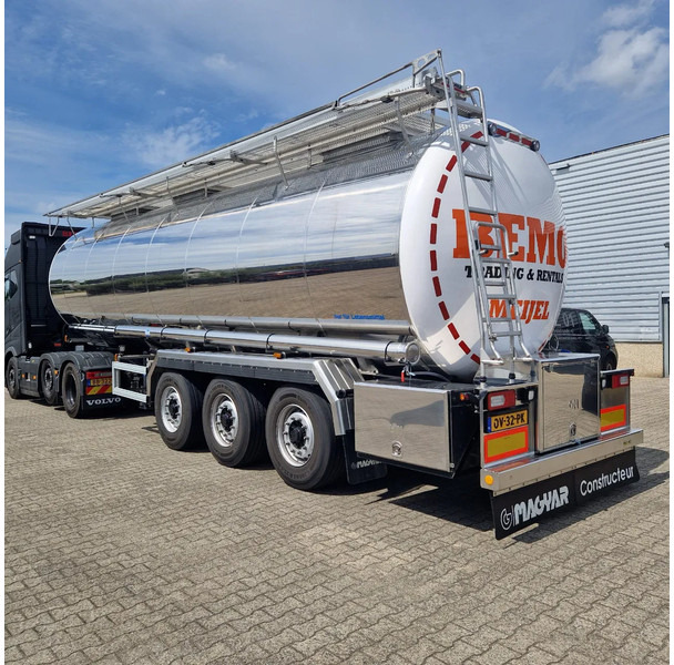 Magyar 36000 liter 1 kamer levensmiddelen tankoplegger TE HUUR / TE KOOP - Semirremolque cisterna: foto 2 Magyar 36000 liter 1 kamer levensmiddelen tankoplegger TE HUUR / TE KOOP - Semirremolque cisterna: foto 2