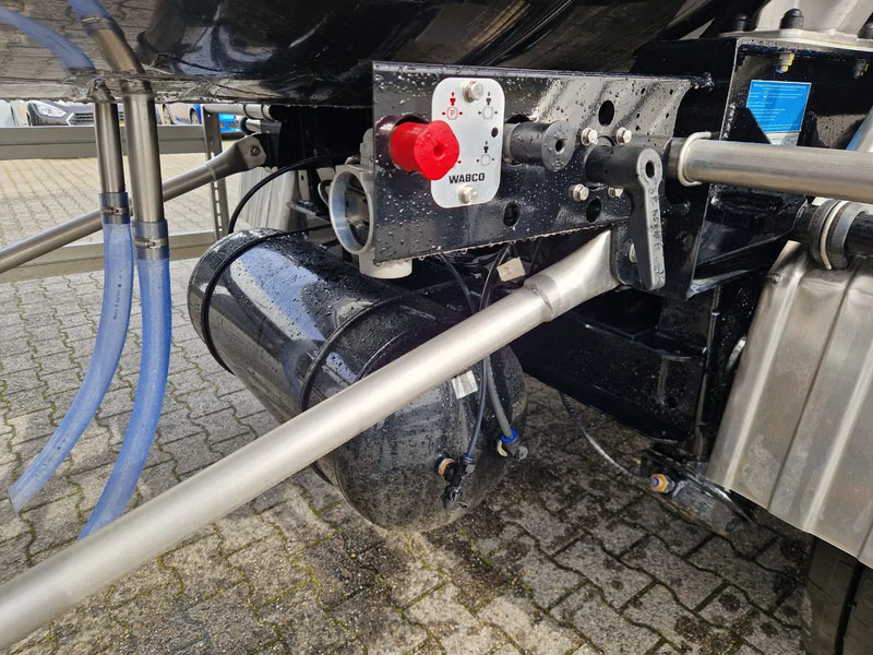 Semirremolque cisterna Magyar 36000 liter levensmiddelen tankoplegger NEW/NIEUW/NEU: foto 9 Semirremolque cisterna Magyar 36000 liter levensmiddelen tankoplegger NEW/NIEUW/NEU: foto 9