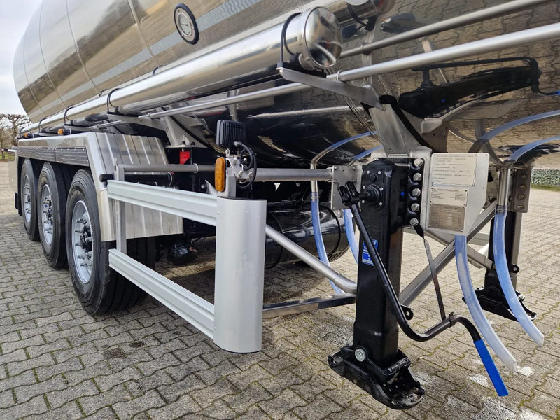 Semirremolque cisterna Magyar 36000 liter levensmiddelen tankoplegger NEW/NIEUW/NEU: foto 8 Semirremolque cisterna Magyar 36000 liter levensmiddelen tankoplegger NEW/NIEUW/NEU: foto 8