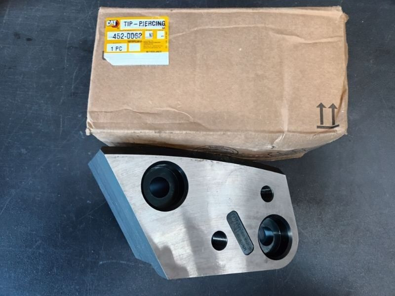 CATERPILLAR TIP-PIERCING 452-0062 - Maquinaria de construcción: foto 1 CATERPILLAR TIP-PIERCING 452-0062 - Maquinaria de construcción: foto 1