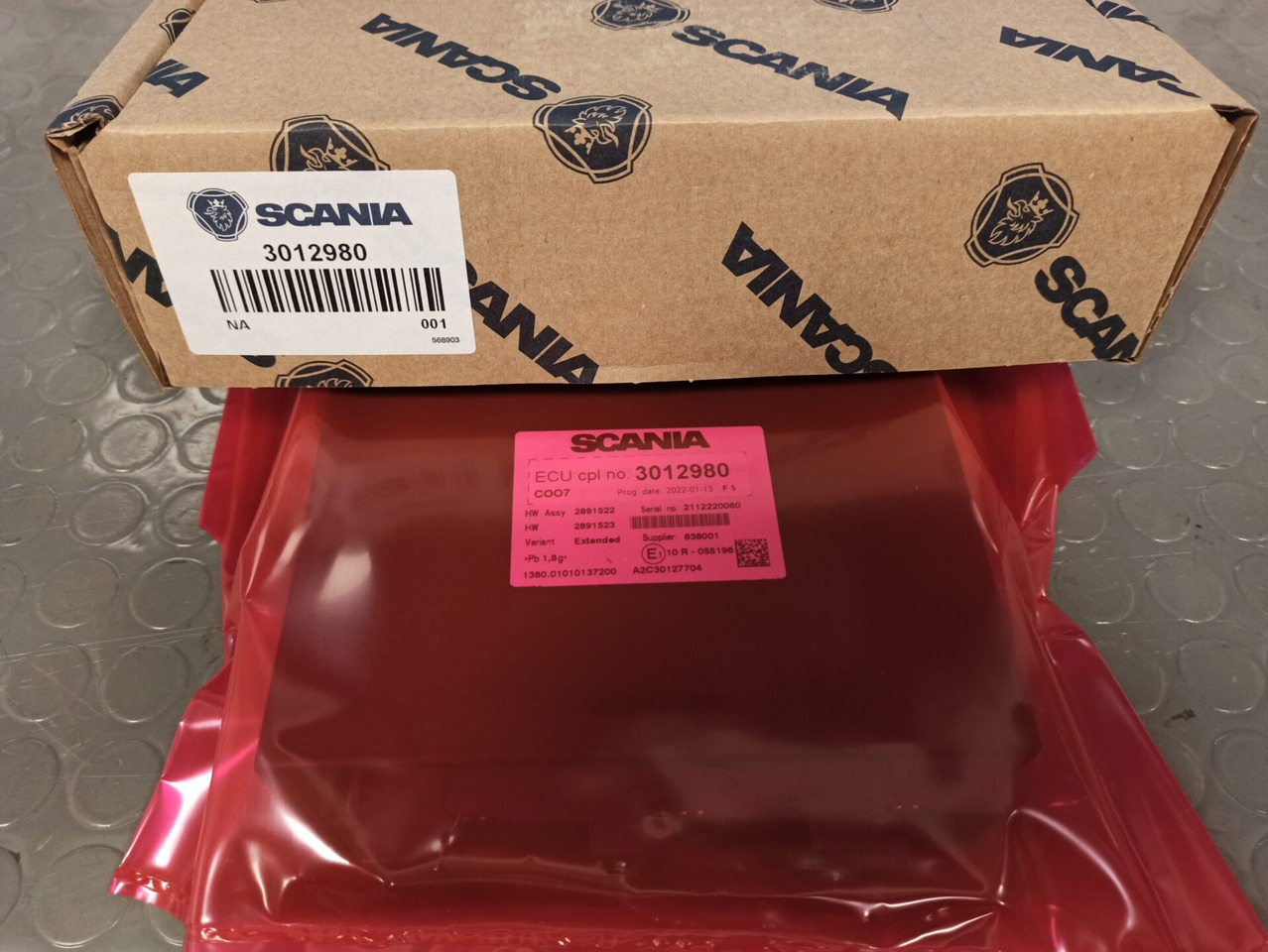 SCANIA ECU COO7 250kbit - 3012980 - Unidad de control para Camión: foto 1 SCANIA ECU COO7 250kbit - 3012980 - Unidad de control para Camión: foto 1