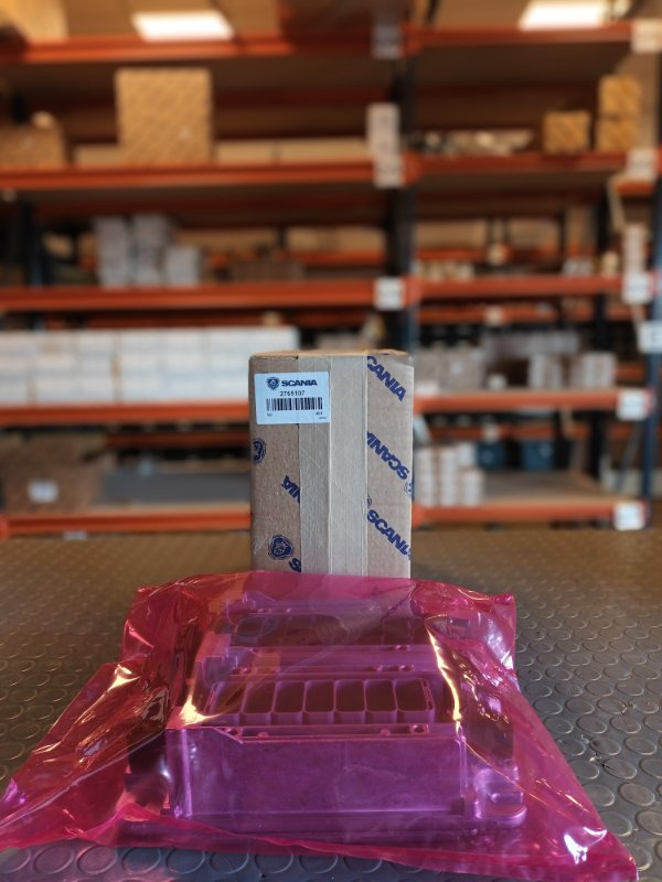 SCANIA ECU EMS DC16.103 XPI S8 - 2765107 - Unidad de control para Camión: foto 1 SCANIA ECU EMS DC16.103 XPI S8 - 2765107 - Unidad de control para Camión: foto 1