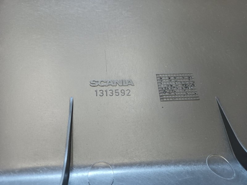 SCANIA MUDGUARD 1313592 - Guardabarros para Camión: foto 2 SCANIA MUDGUARD 1313592 - Guardabarros para Camión: foto 2