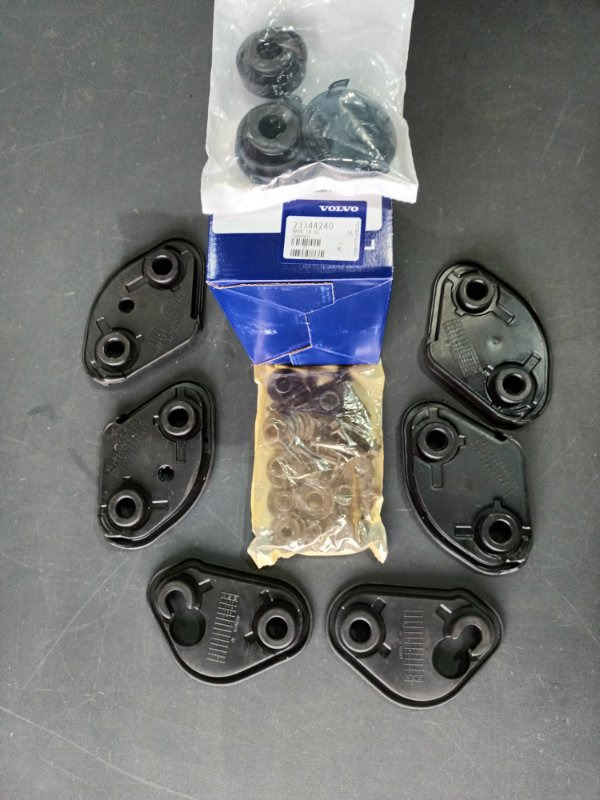 VOLVO SUN VISOR KIT 23344240 - Visera parasol para Camión: foto 2 VOLVO SUN VISOR KIT 23344240 - Visera parasol para Camión: foto 2