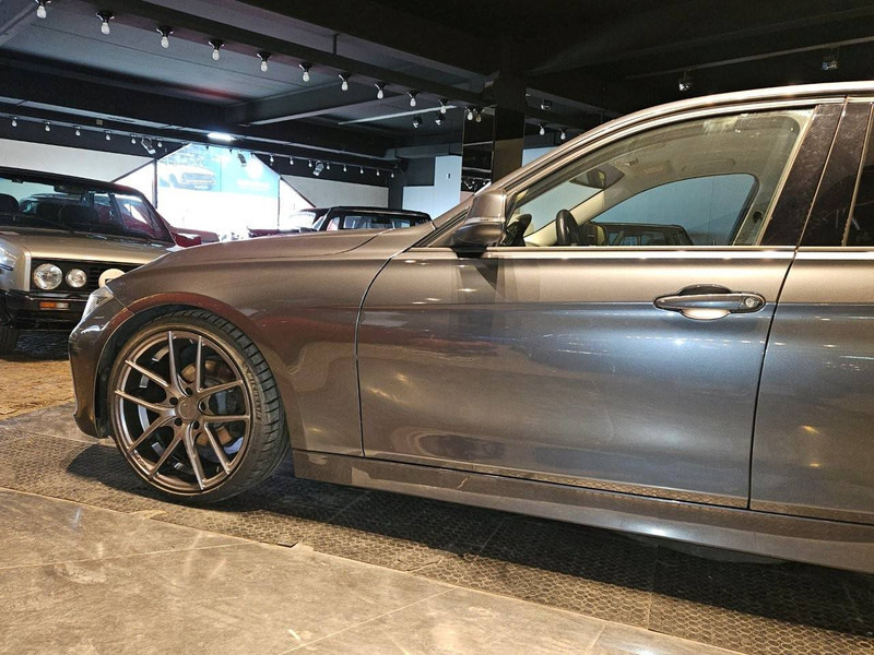 BMW 3-Reeks (F30) _ 320d - Coche: foto 2 BMW 3-Reeks (F30) _ 320d - Coche: foto 2