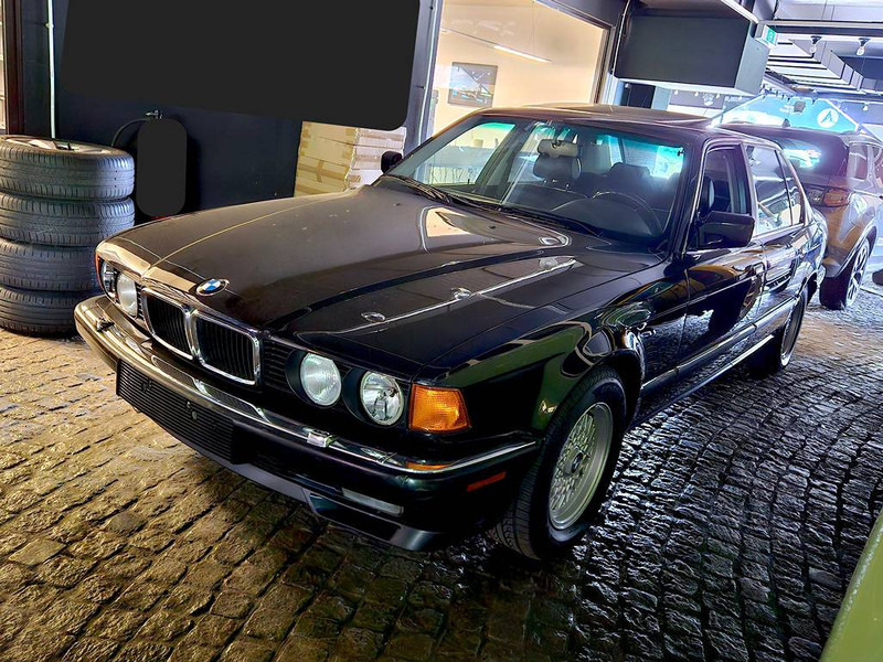 BMW 750IL - Sedan: foto 1 BMW 750IL - Sedan: foto 1