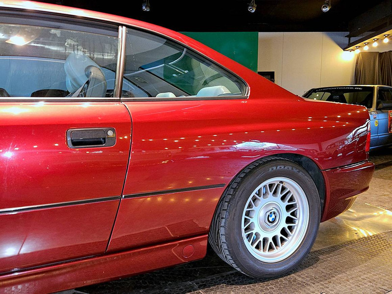 BMW 850iA - Coche: foto 5 BMW 850iA - Coche: foto 5