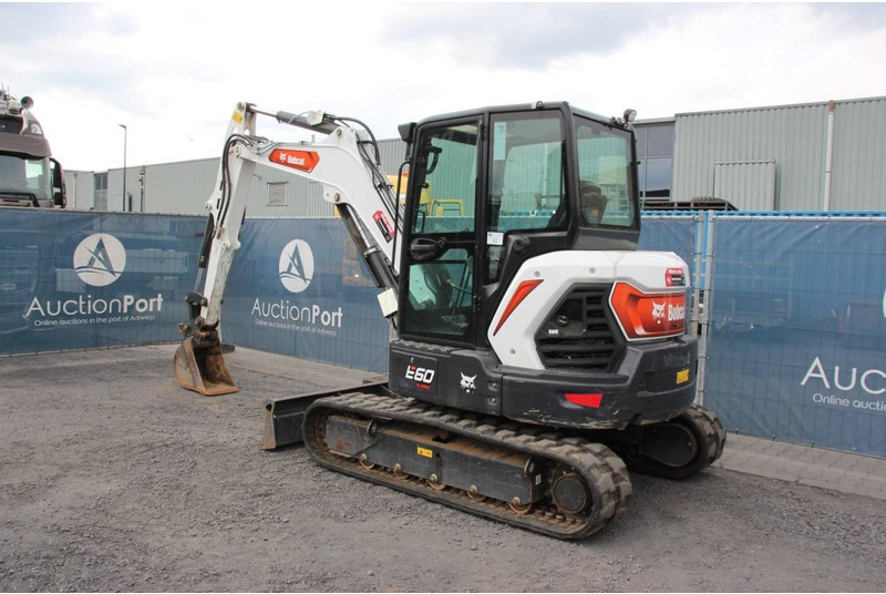 Bobcat E60 - Excavadora de cadenas: foto 3 Bobcat E60 - Excavadora de cadenas: foto 3