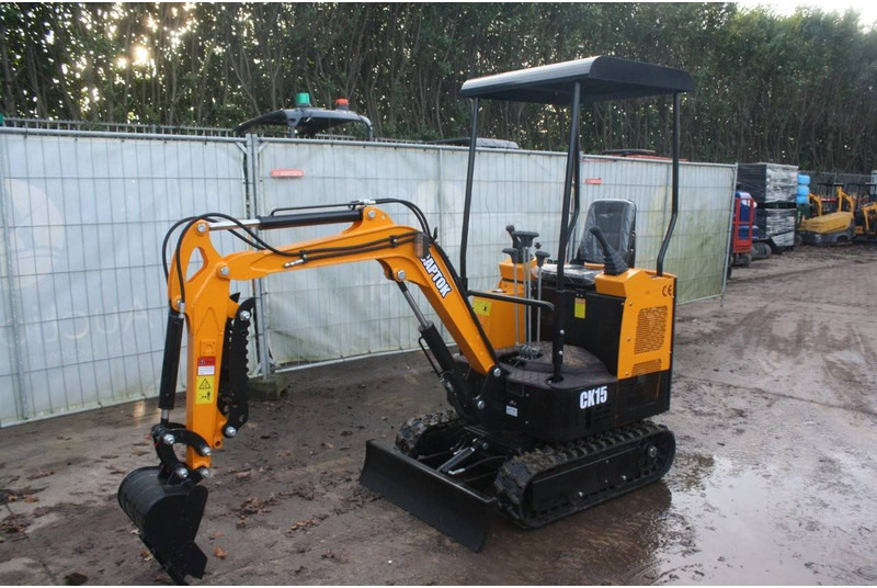 Captok 15 - Miniexcavadora: foto 2 Captok 15 - Miniexcavadora: foto 2