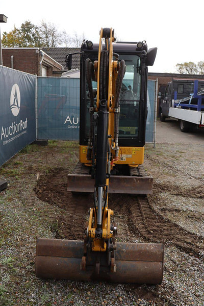 Excavadora de cadenas Caterpillar 302 CR: foto 8 Excavadora de cadenas Caterpillar 302 CR: foto 8