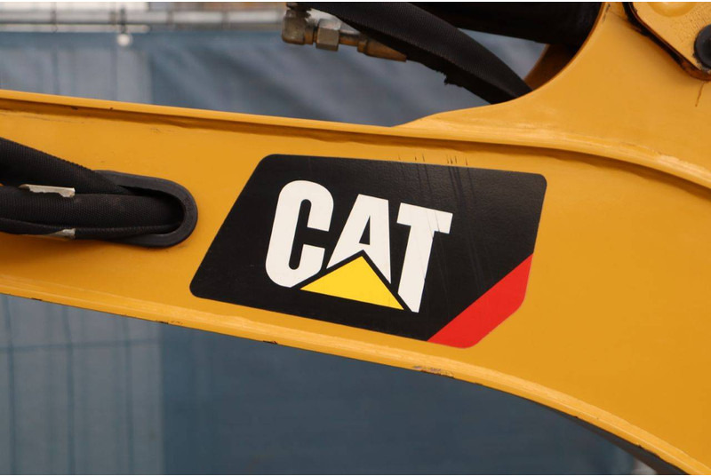 Excavadora de cadenas Caterpillar 302 CR: foto 15 Excavadora de cadenas Caterpillar 302 CR: foto 15