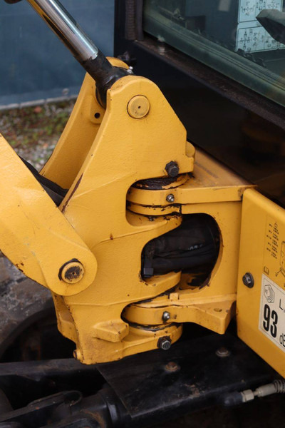 Excavadora de cadenas Caterpillar 302 CR: foto 19 Excavadora de cadenas Caterpillar 302 CR: foto 19