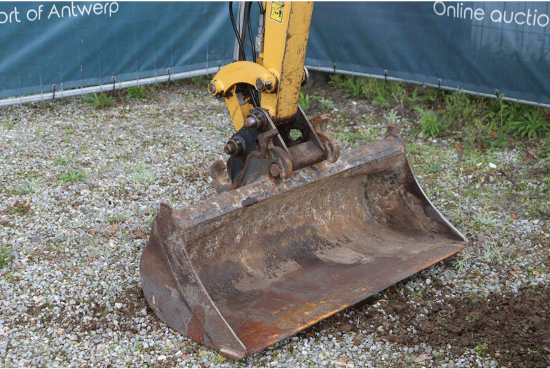 Excavadora de cadenas Caterpillar 302 CR: foto 11 Excavadora de cadenas Caterpillar 302 CR: foto 11