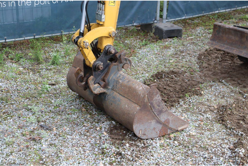 Excavadora de cadenas Caterpillar 302 CR: foto 10 Excavadora de cadenas Caterpillar 302 CR: foto 10