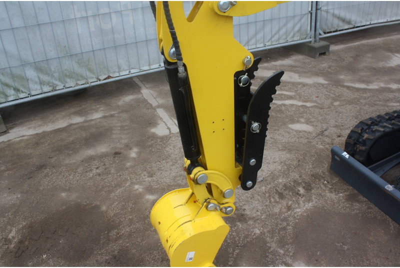 DigMaster DM100 - Miniexcavadora: foto 4 DigMaster DM100 - Miniexcavadora: foto 4