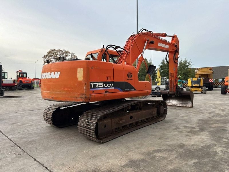 Doosan 175MC-V - Excavadora de cadenas: foto 4 Doosan 175MC-V - Excavadora de cadenas: foto 4
