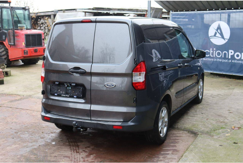 Furgón Ford Transit Courier: foto 6 Furgón Ford Transit Courier: foto 6
